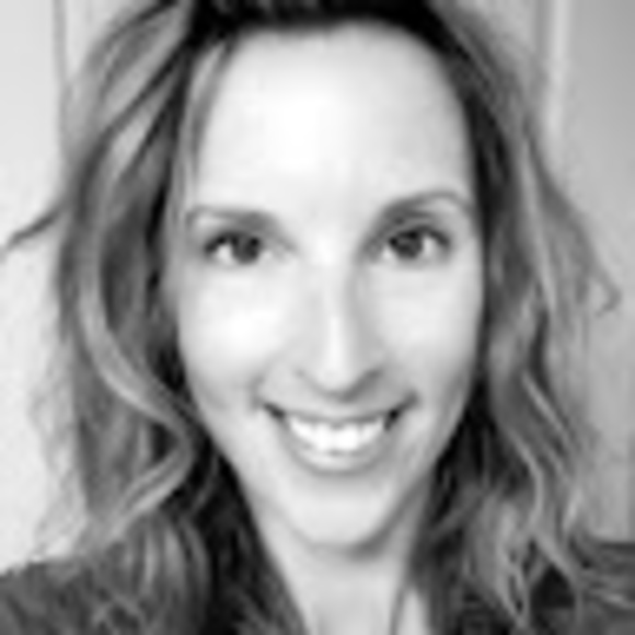 Meet your Posher, Lydia - Picture 1 of 1